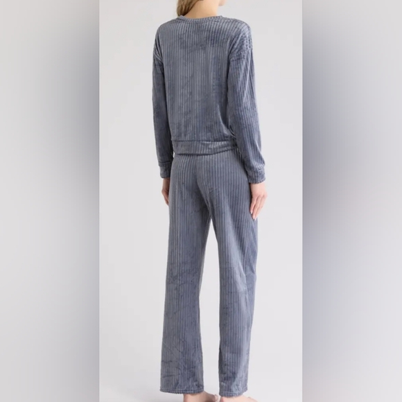 DANSKIN Ribbed Velour Long Sleeve Top & Pants Size Large - Picture 6 of 7